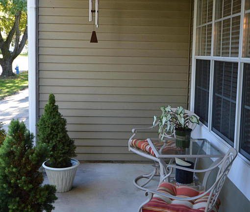 2nd image of 1204B Thornbury Ln