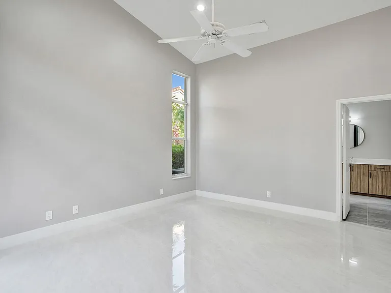 5885 NW 121st Ter — Photo 20