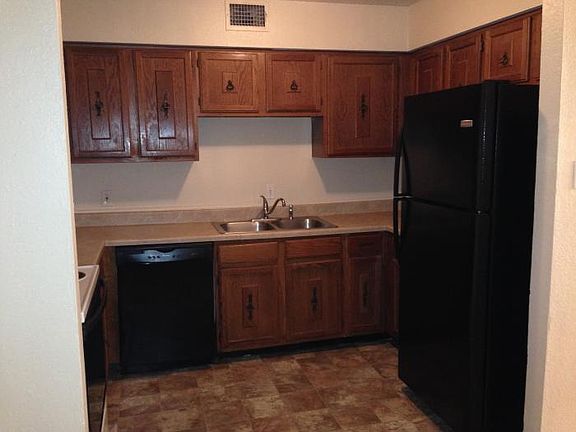 4th image of 115 Allencrest Dr