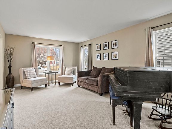5th image of 1459 Ashwood Dr