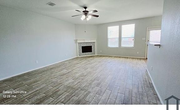 3rd image of 8219 Atherton St