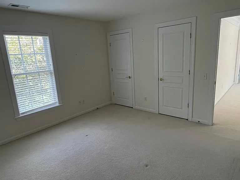 304 Arthur Ct #304 — Photo 36