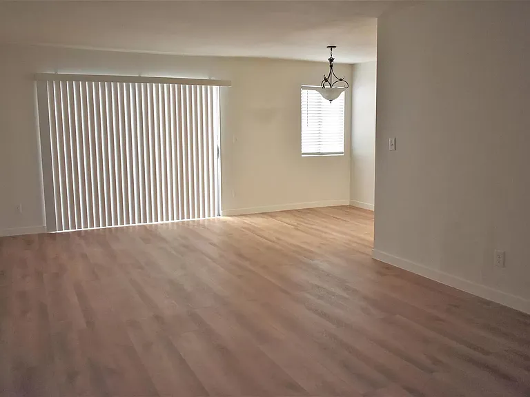5412 Lindley Ave #103 — Photo 13