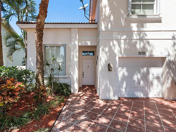 4th image of 5674 La Quinta Ct
