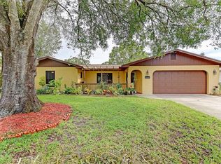 5028 Silk Oak Dr, Sarasota, FL 34232