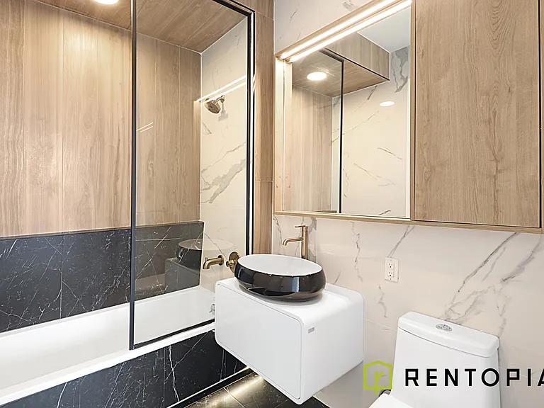 125 Borinquen Pl #609 — Photo 9