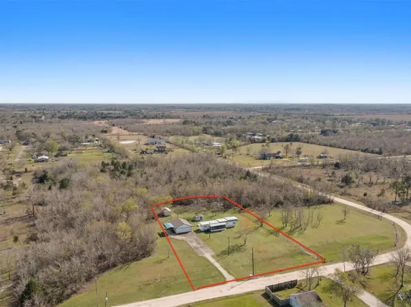 2993 Shroeder Ln, Alvin, TX 77511