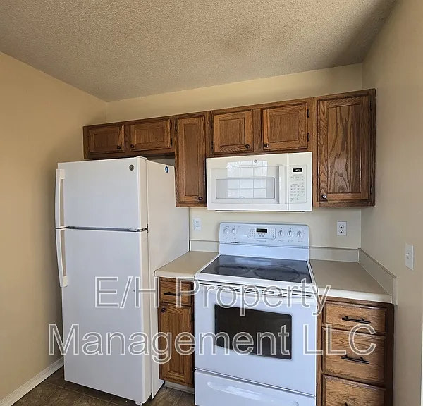4462 S Elizabeth Ave — Photo 13