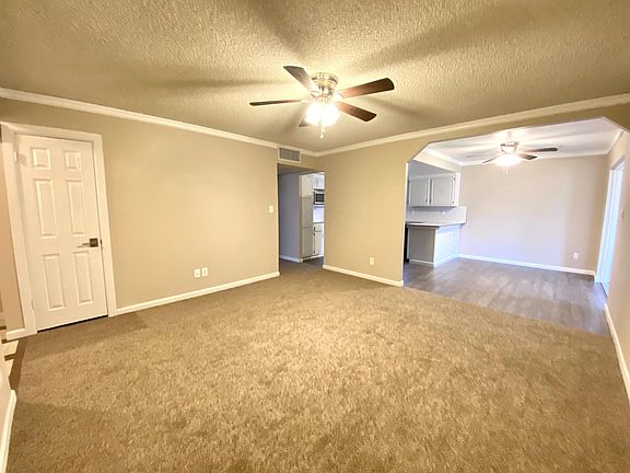 3rd image of 8854 N 40th Ave