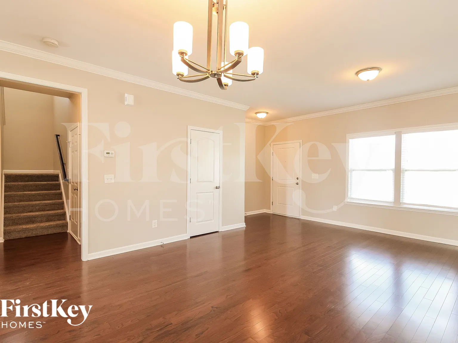 3 bed, 3.0 bath, 2202 sqft, $2,335 — Photo 3