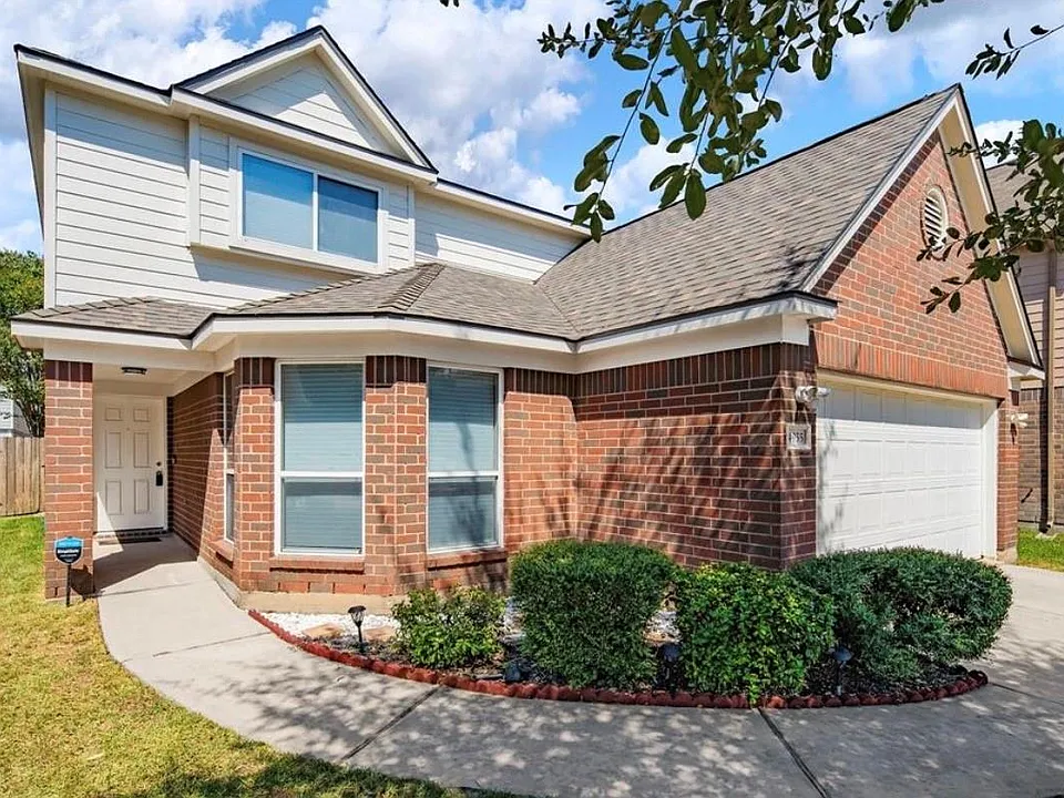 4935 Fair Oak Dale Ln
