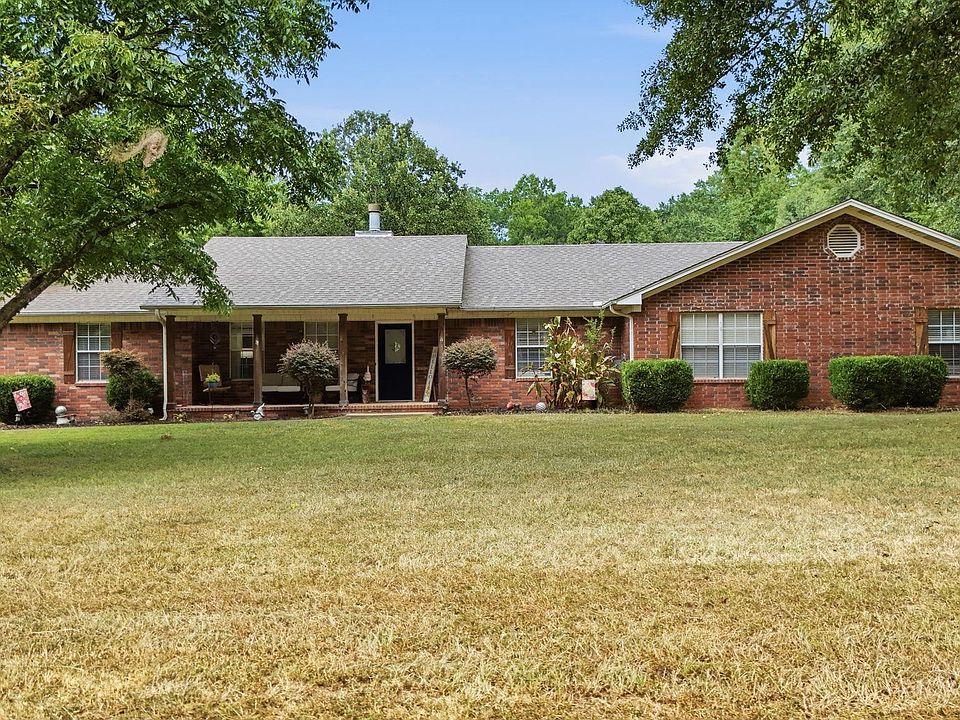1st image of 134 Cinnamon Ln