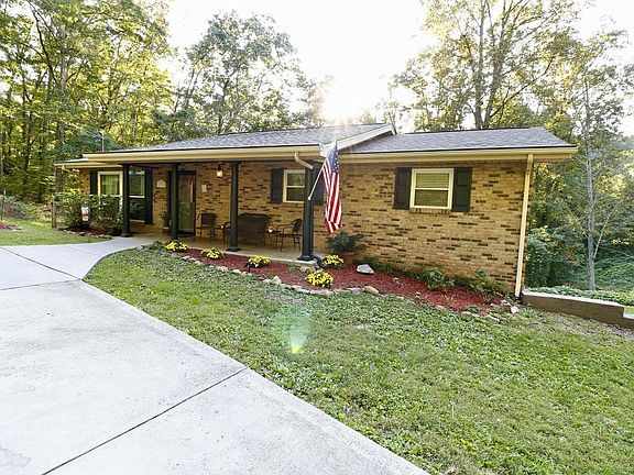 2nd image of 1317 Smoky Mountain View Dr