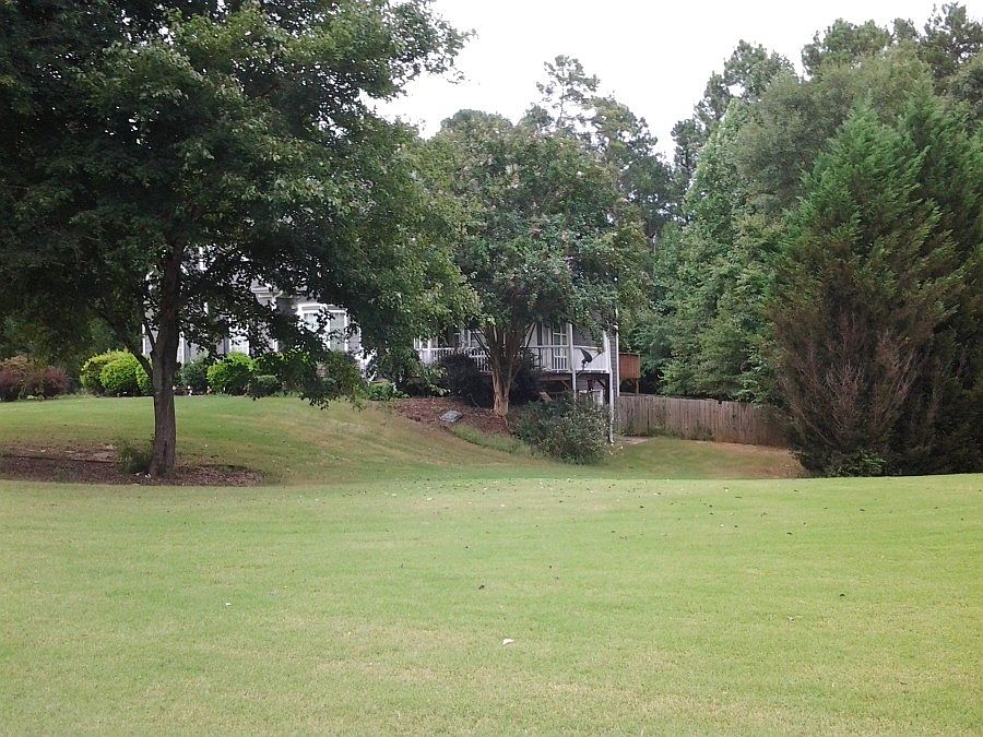2nd image of 395 Prestwick Dr