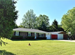 8061 N Maple Dr, Mooresville, IN 46158