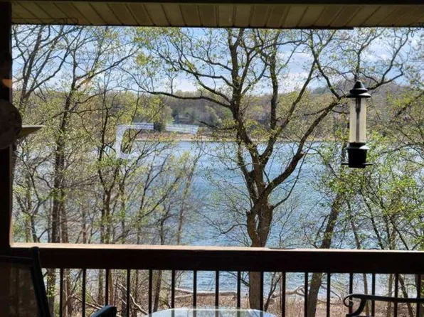 1841 Lake Bluff Dr, Branson West, MO 65737