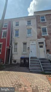 34 E Chestnut St, Norristown, PA, 19401