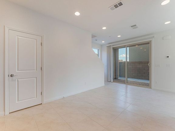 5th image of 11668 Golden Oriole Ave