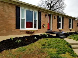 4403 Bridgeman Ct, Louisville, KY 40218