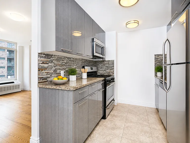 3426 Guider Ave #2E — Photo 3