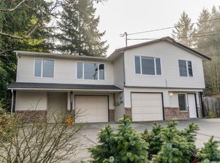 5997/6001 Hammond Bay Rd, Nanaimo, BC V9T 1E1