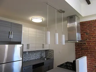 Rented by Lucky Apt Inc