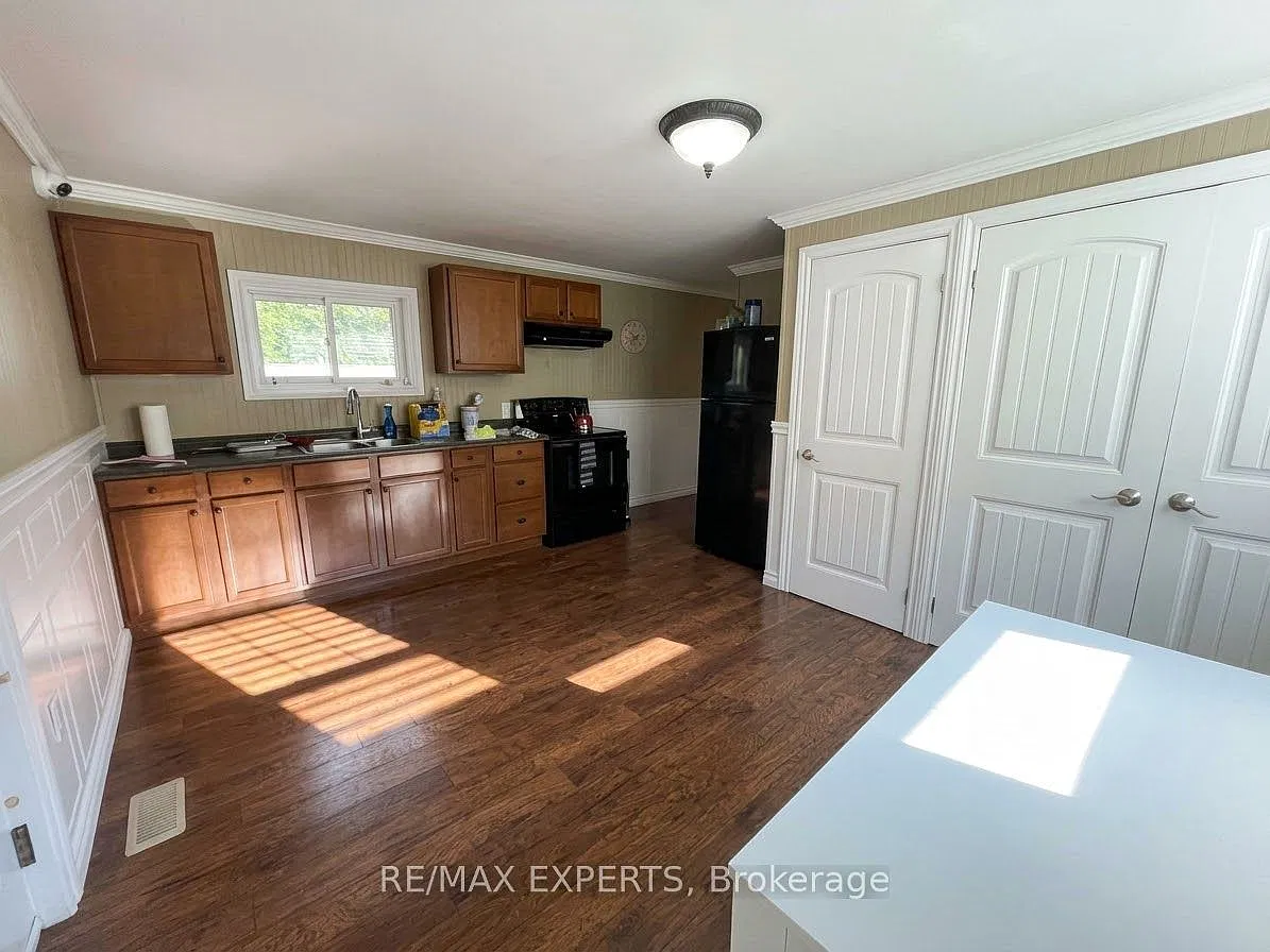 3 bed, $2,600 — Photo 3