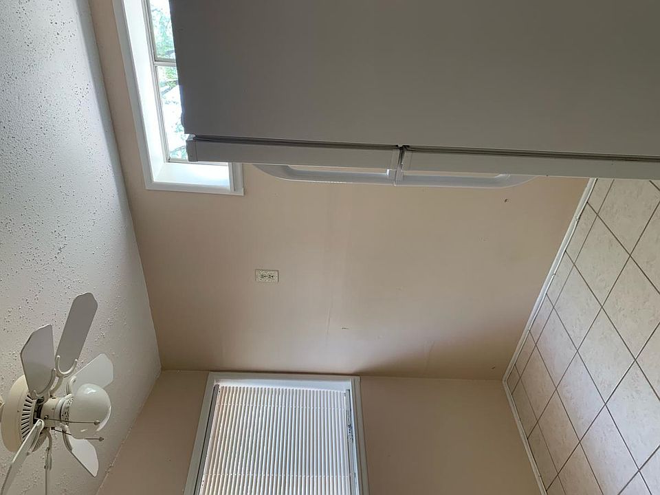 1st image of 1120 E Glenn St #Glenn1120-