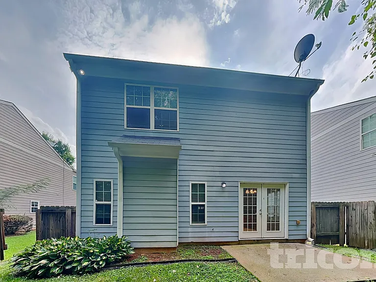 204 Cole Ct — Photo 15