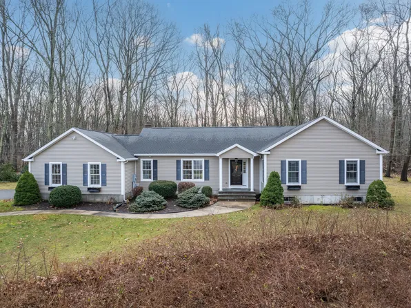 12R Mohawk Drive, East Lyme, CT 06357