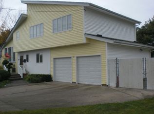 350 Locust Ave, Oakdale, NY 11769