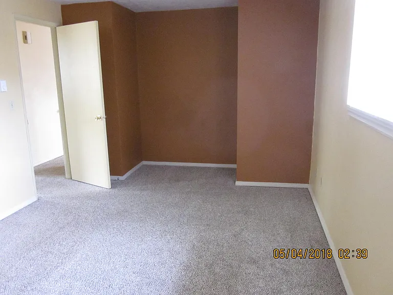 746 NW Yamhill St — Photo 15