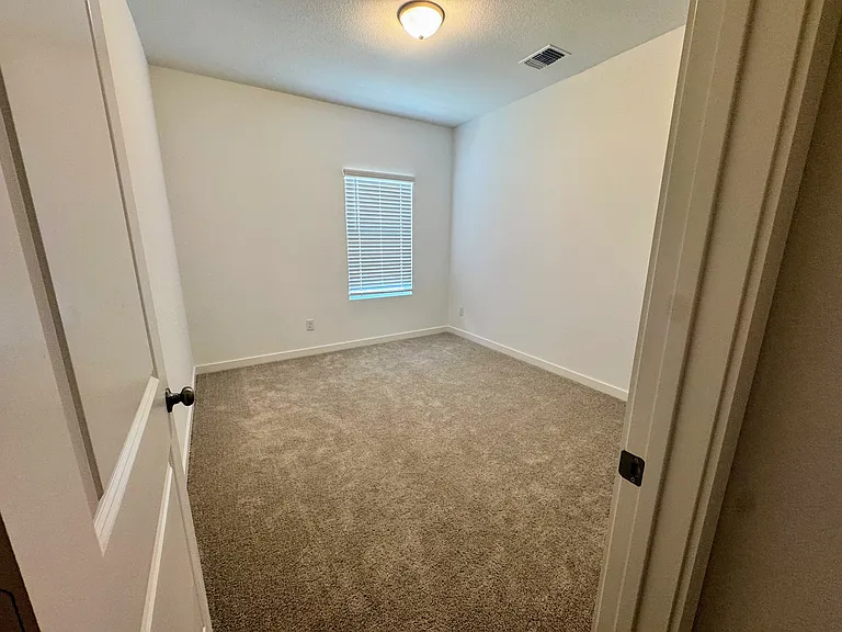 5720 Lakeview Dr — Photo 25