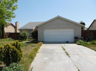 1003 Arnott Ct, Bakersfield, CA 93307