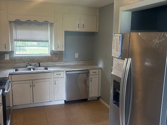 2nd image of 7827 Sabra Dr