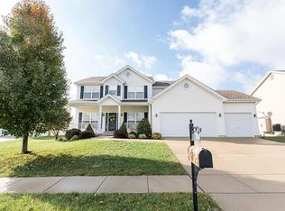 6813 Pelham Manor Dr, Fairview Heights, IL 62208