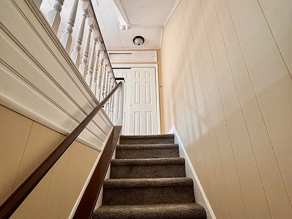 2nd image of 220 Osborn St #2