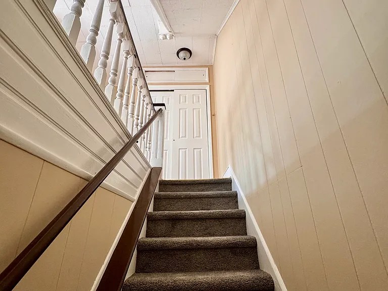 220 Osborn St #2 — Photo 2