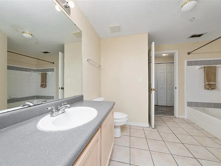 3280 Soho St #201 — Photo 13