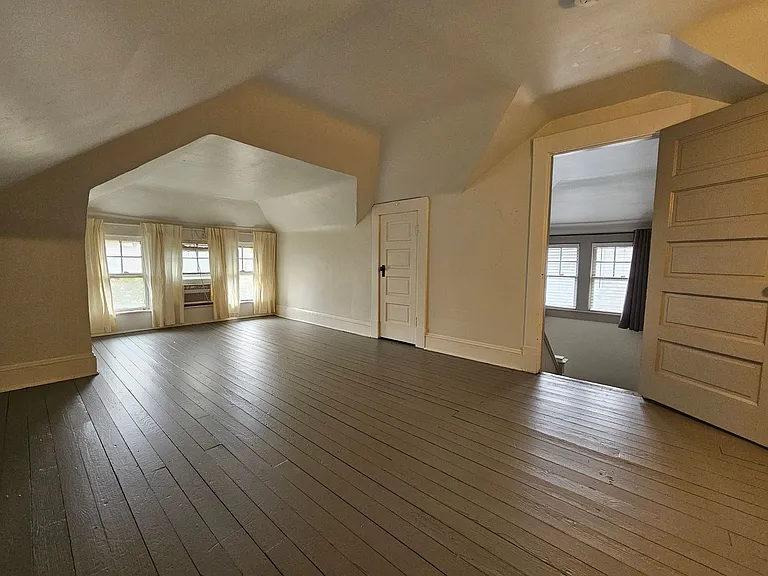 537 Washington Park — Photo 28