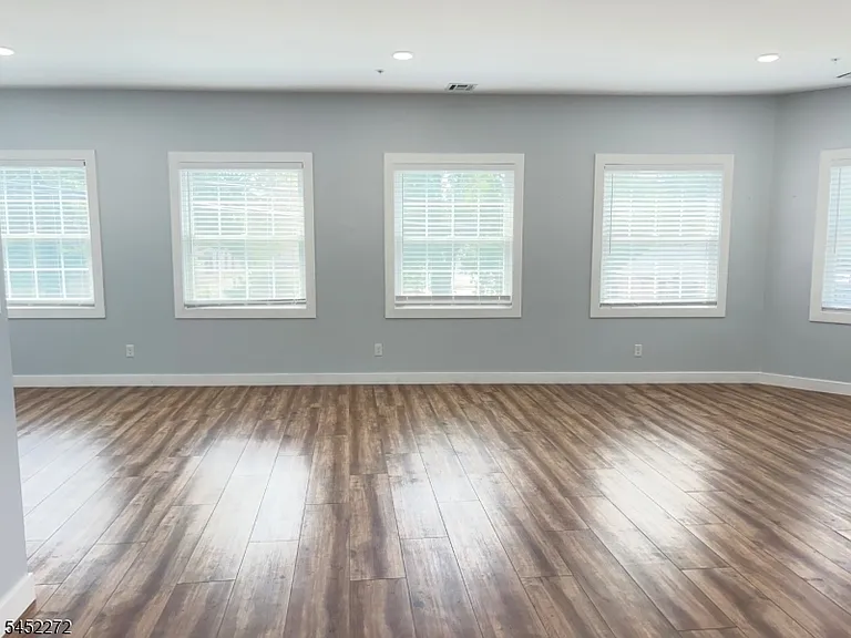 627 Bloomfield Ave #A — Photo 17