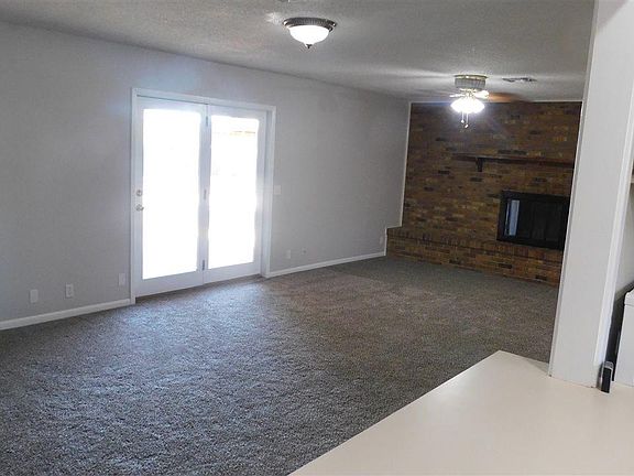 5th image of 7 Sycamore Cir