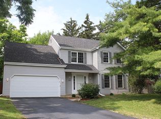 721 Cooper Ct E, Aurora, IL 60504