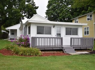 411 Andrews St, Mukwonago, WI 53149