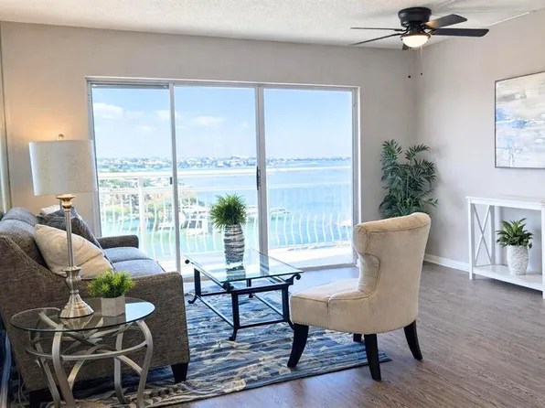 4900 Brittany Dr S APT 610, Saint Petersburg, FL 33715