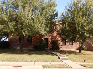 1104 Bumble Bee Dr, Lancaster, TX 75134