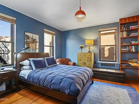 4th image of 17 Chittenden Ave APT 6D