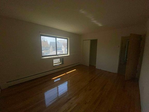 3rd image of 8815 Winchester Blvd