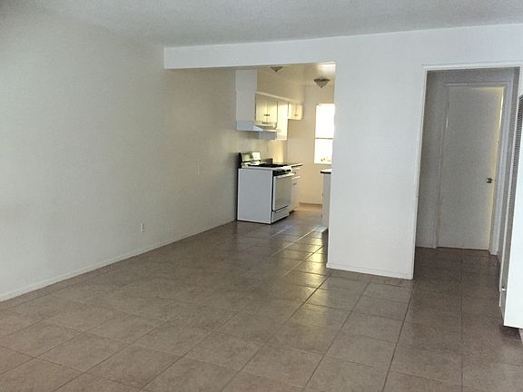 4th image of 536 Saint Louis Ave APT 1