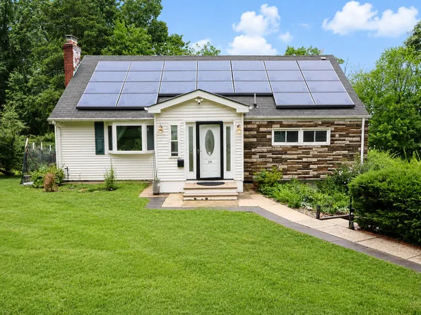 19 Aspen Rd, West Orange, NJ 07052